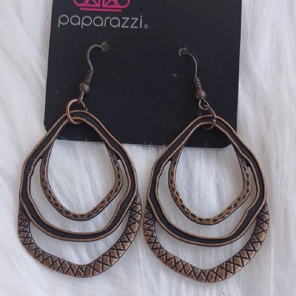 Paparazzi Brass Hoop Earrings - Picture 1 of 6